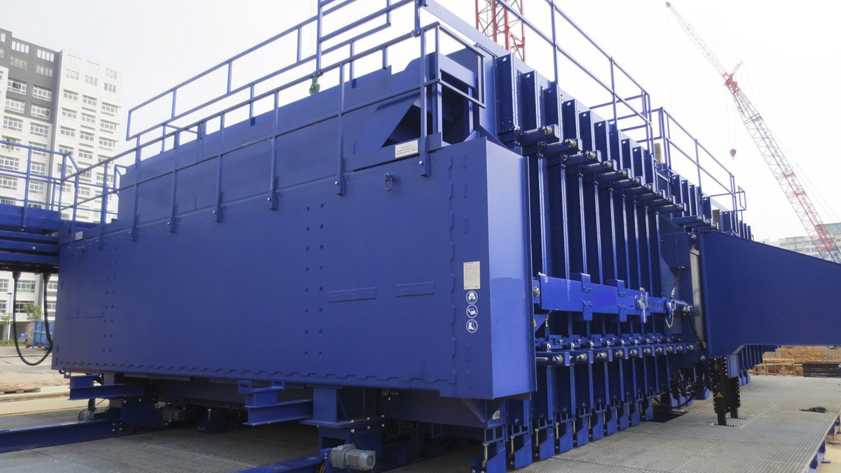 Еще один конкурент из Европы. Без имен. Как говорится, нунейм. Ушли из РФ в 2022 г.