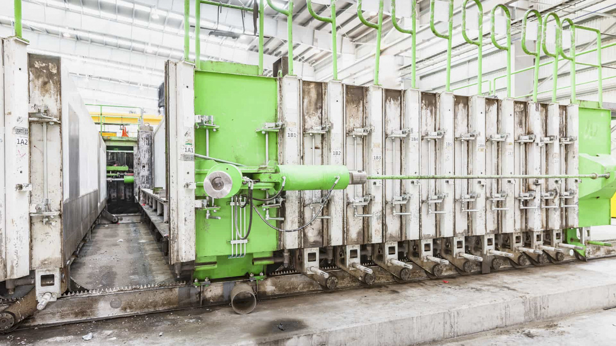 Вот те самые европейцы зеленого цвета. С маркетингом у них все в порядке, даже фотки прожигают так, что грязь не портит впечатления