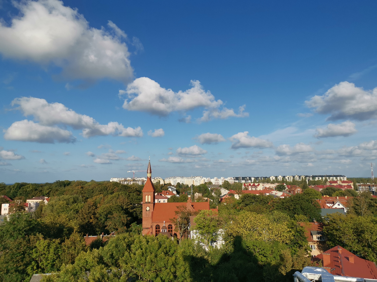 Вид сверху на город