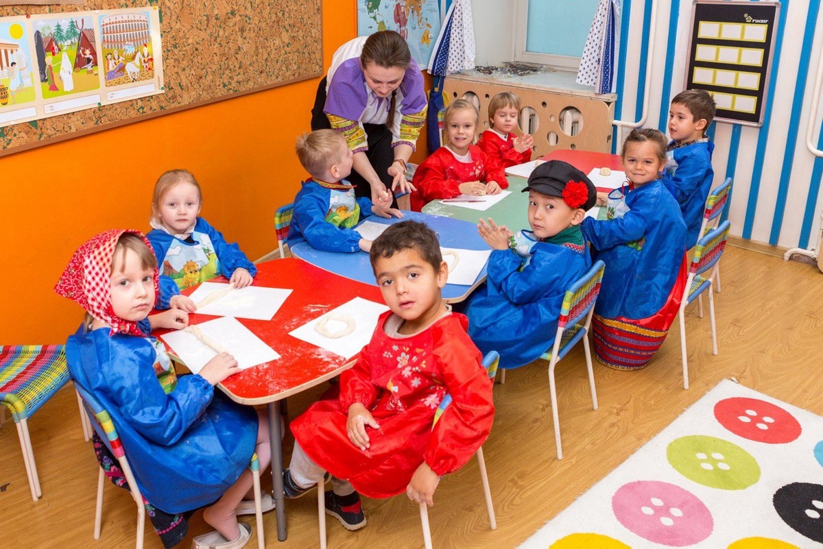 Ms Maria со своими студентами в P'titCREF