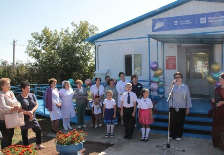    В селе Нижнеозерное открыт новый модульный фельдшерско-акушерский пункт Андрей Севостьянов