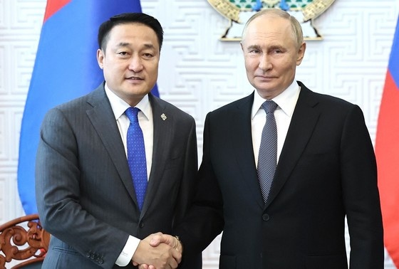    Владимир Путин и Дашзэгвийн Амарбаясгалан
