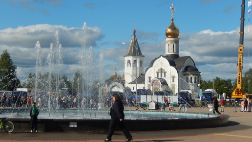 Фильм о нашем городе. Поселок Комсомольский Тюменской области. ХМАО... Как рос и развивался город Югорск. с 1962 года.