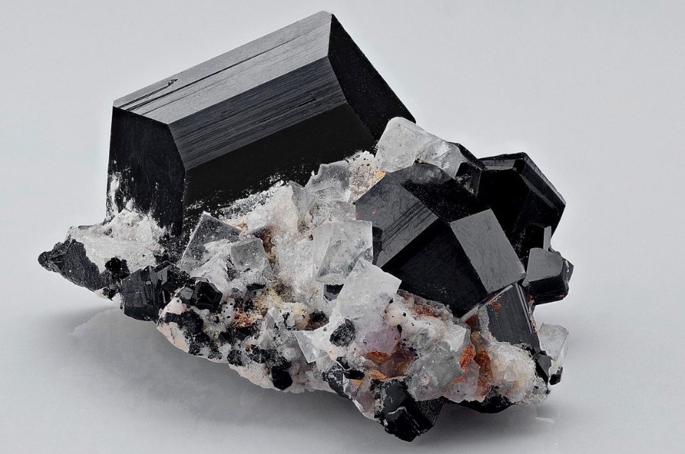 Черный турмалин: фото взят из интернета