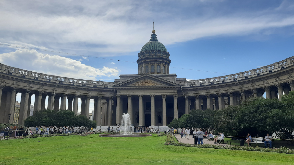 Казанский Собор - один из символов Санкт-Петербурга