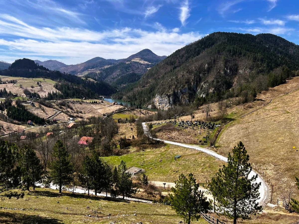 На машине или пешком