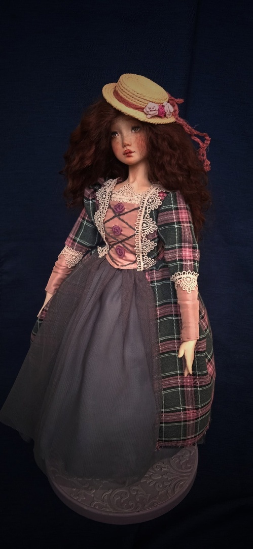 Автор Любовь Домбровская