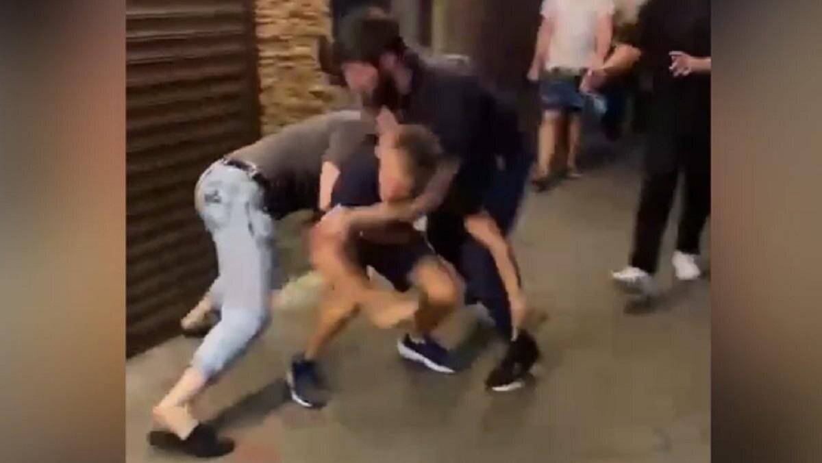 Скрин с видео. 