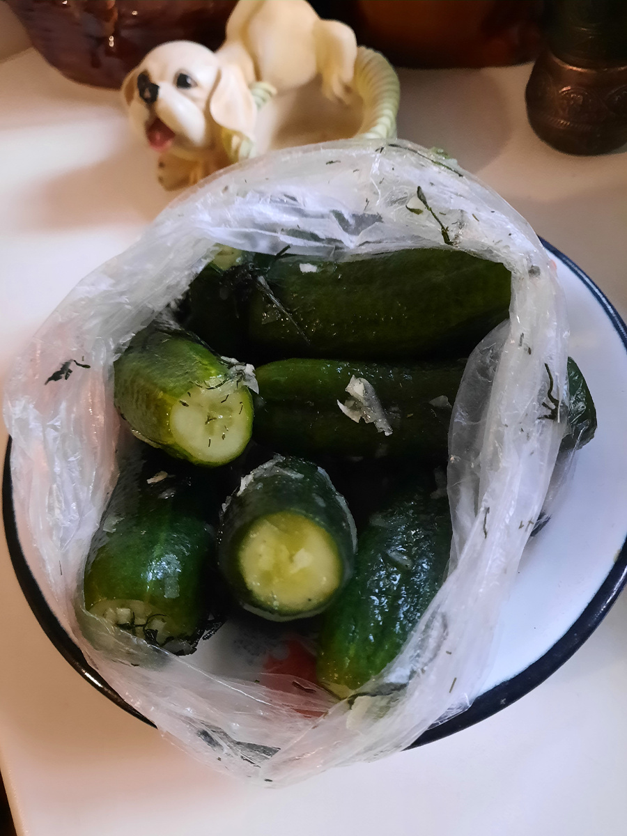 Огурчики малосольные