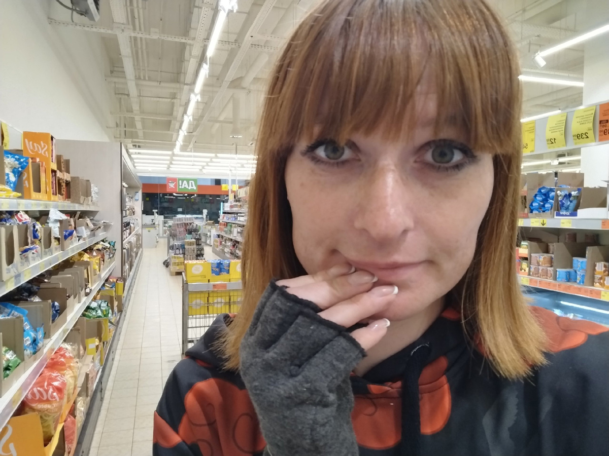 Автор Елена Антюхова после второй смены в "Да"