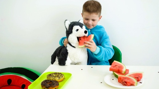 A child ate chocolate donuts and developed an allergy in the form of red spots on his face