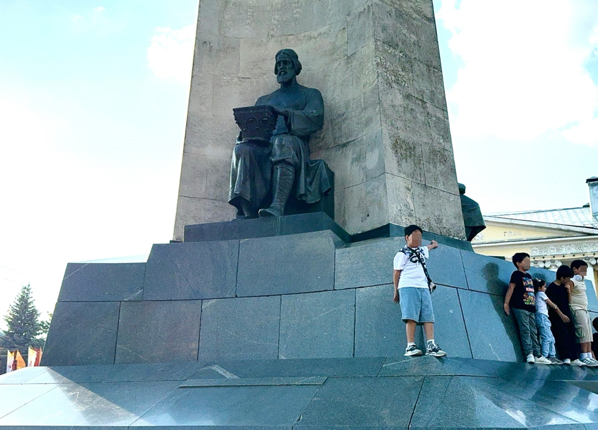 Монумент "850-летие Владимира"