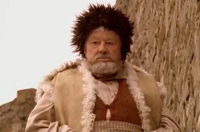    Донатас Банионис. Кадр из фильма «Новые приключения Ниро Вульфа и Арчи Гудвина» (2004)