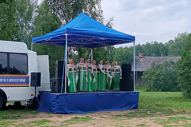    В Зуевском районе начал работать автоклуб