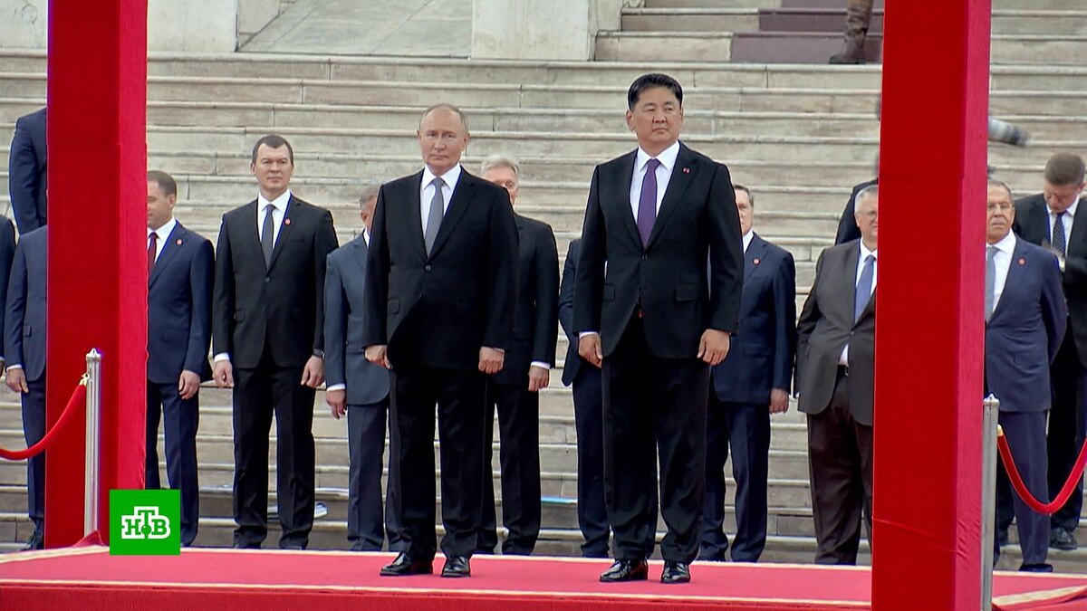    Путин завершил визит в Монголию