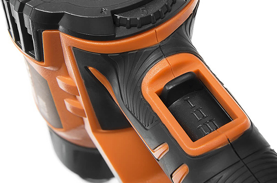 Технический фен DAEWOO DAF 2200 имеет три режима воздушного потока