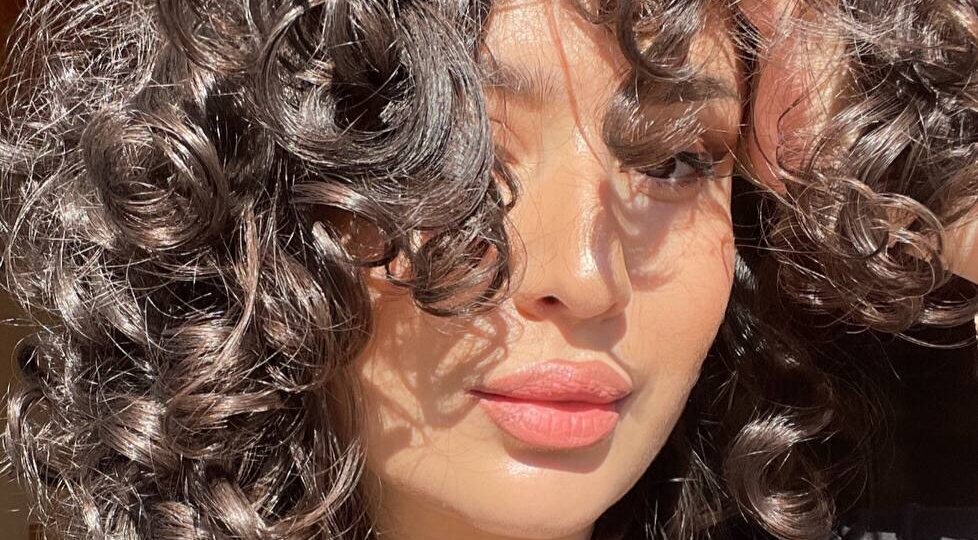 Рефреш кудрей. Как восстановить четкие завитки кудрявых волос? Подборка лучших средств для фиксации.