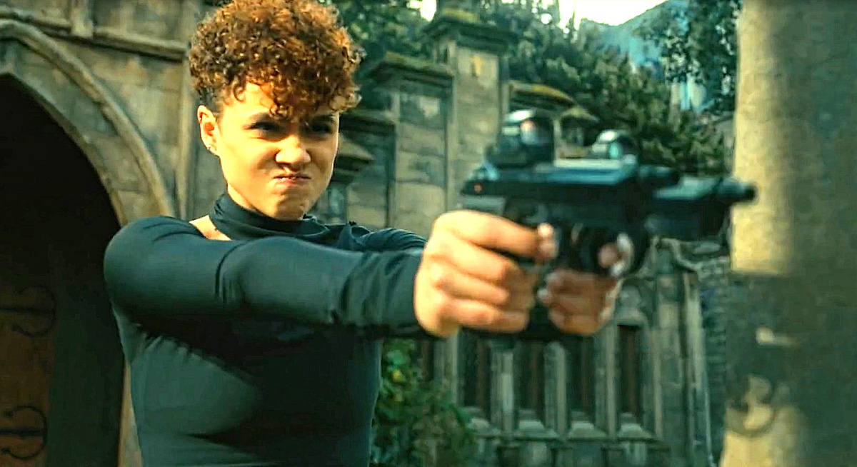 Отличница! Заслуженный красный диплом школы боевой мимики А. Невского.