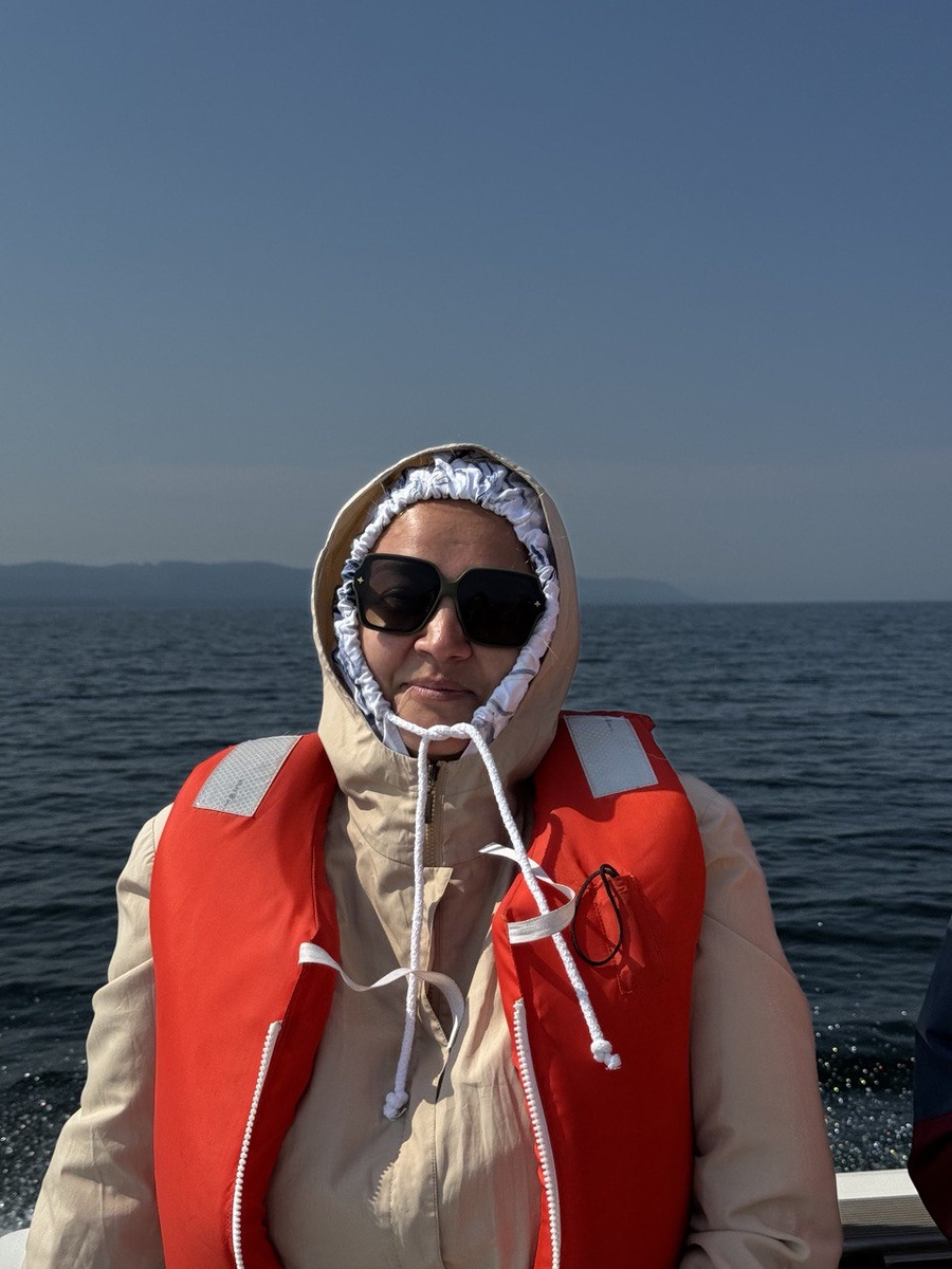 Вроде солнышко, но не похоже на лето))