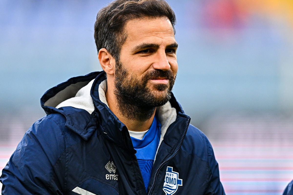 Франсеск Фабрегас - легенда Арсенала, Барселоны и сборной Испании, ныне перспективный молодой коуч