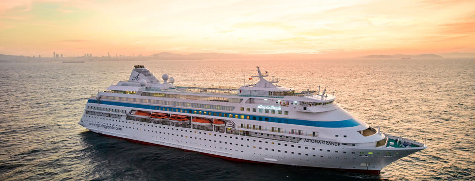 Круизный лайнер Астория Гранде, фото mcruises.ru
