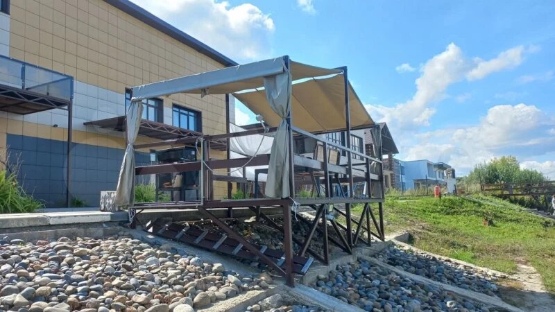     Таунхаус в яхт-клубе продают в Барнауле за 21 млн рублей «Авито»