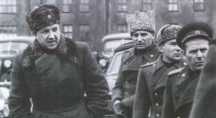 Сочетание высокой требовательности к подчиненным с заботой о них - таким был стиль работы  генерал-полковника В.С. Абакумова