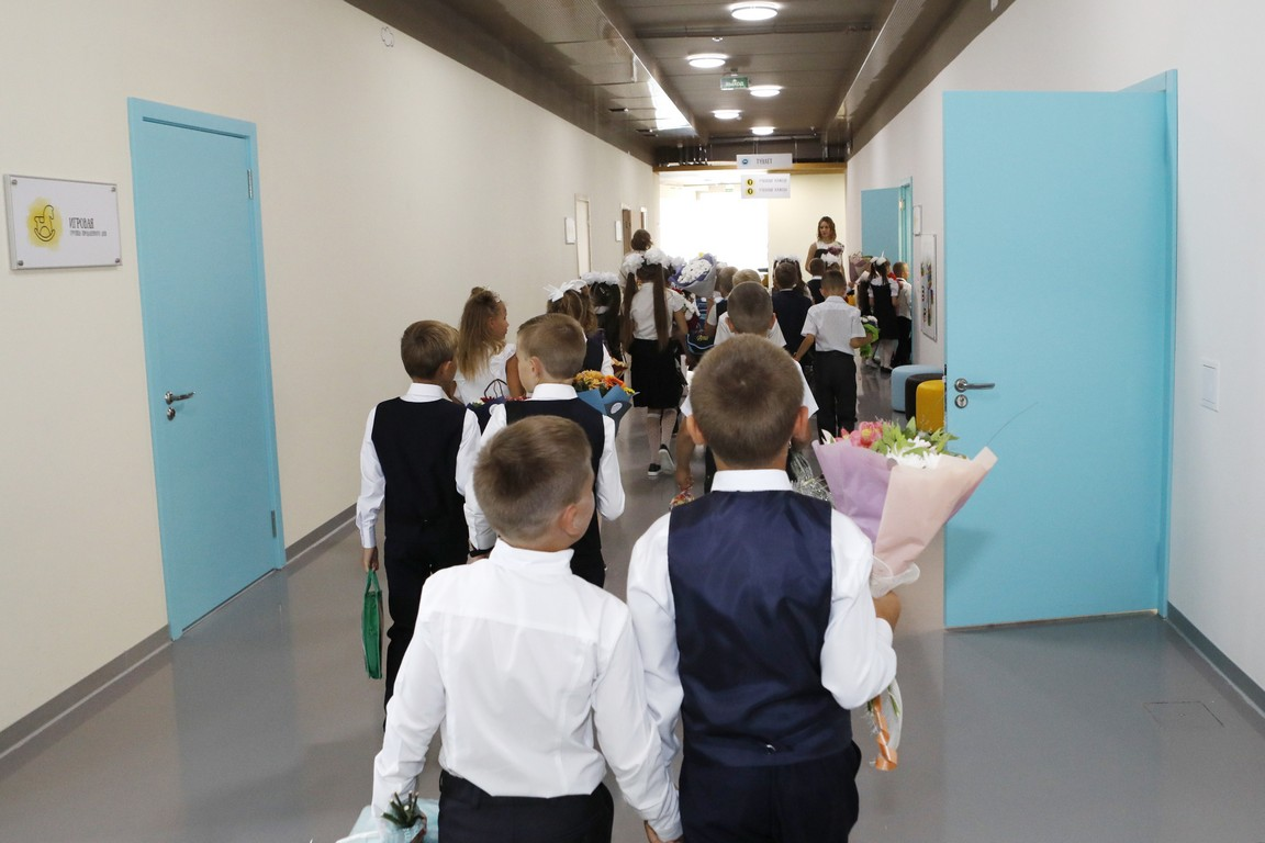 "Дети испытывают стресс" Жители Белгорода возмущены, что их не пускают в школу