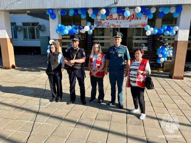    Фото: Пресс-служба Управления по ЗАО ГУ МЧС России по г. Москве