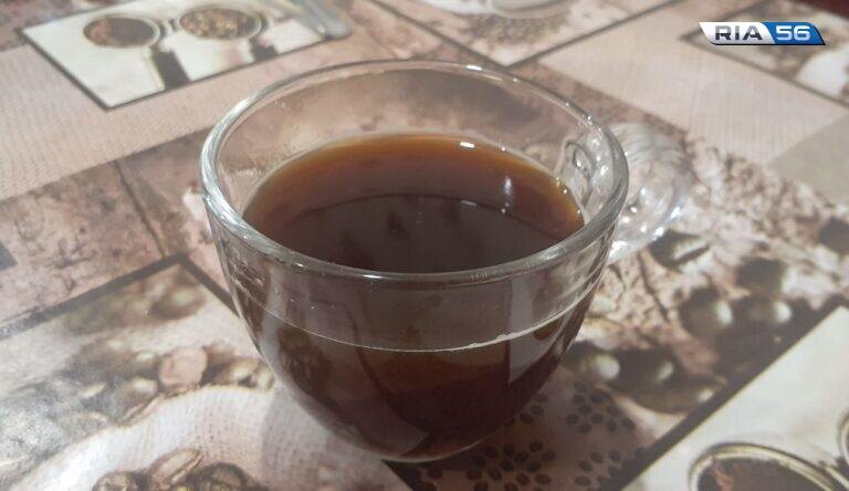    Вылила за шиворот полицейскому кофе и ударила по голове. Оренбурженка выслушала приговор Марина Шарт