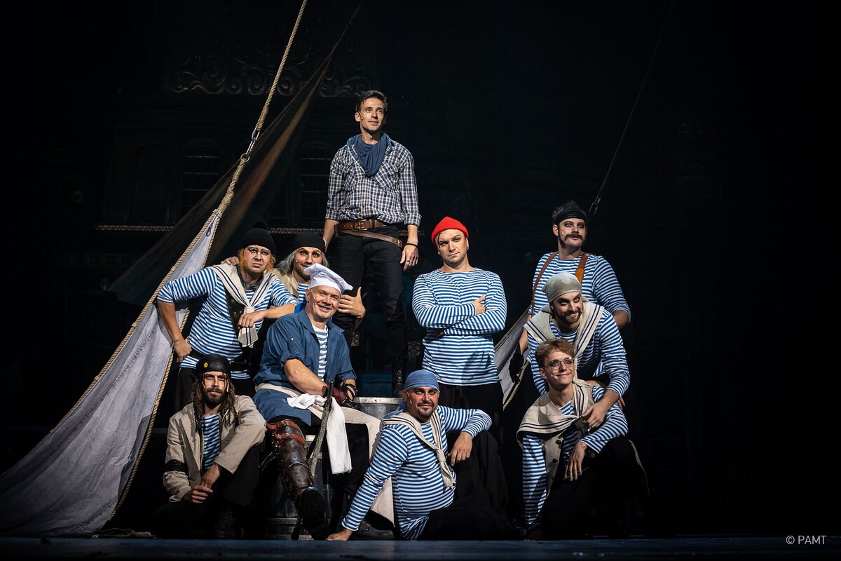 Герои спектакля. Фото: официальный сайт РАМТ