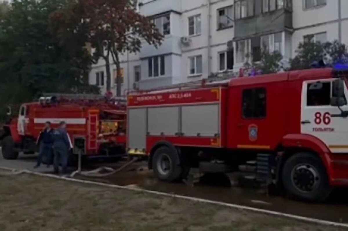    В Тольятти из-за пожара в подвале пятиэтажки эвакуировали 37 жильцов