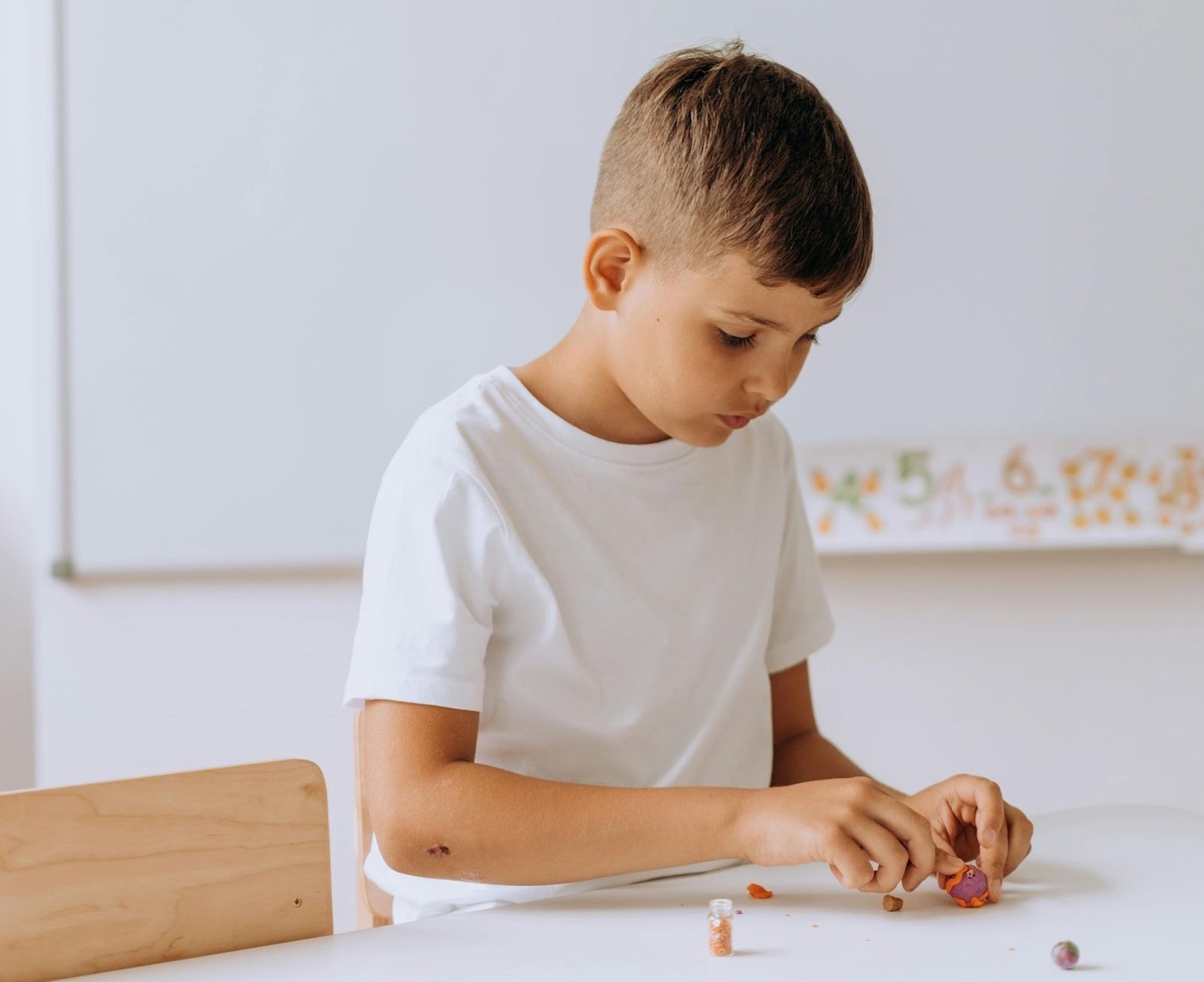 Уроки труда научат малыша мастерить что-то своими руками и помогут укрепить когнитивные способности