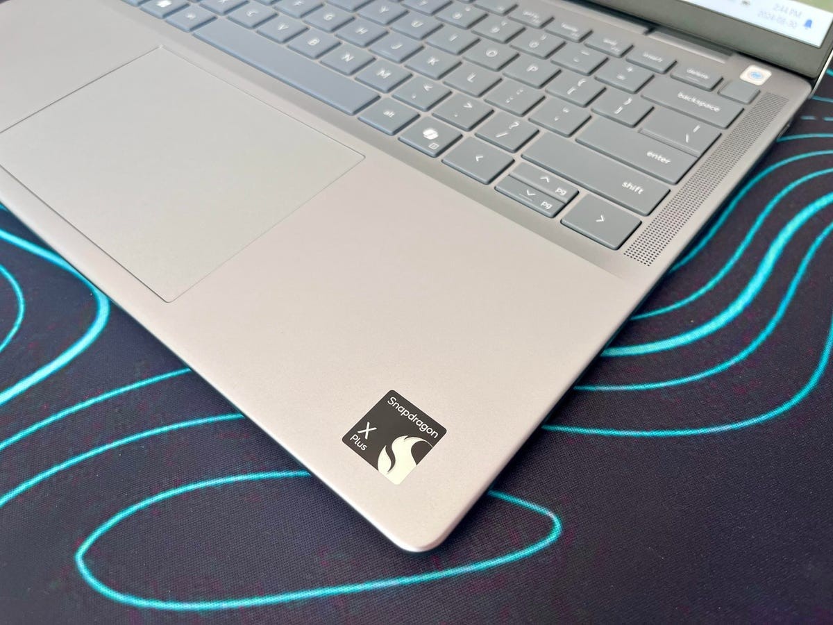    Новые ноутбуки Dell с процессорами Snapdragon могут работать до 27 часов на одном заряде