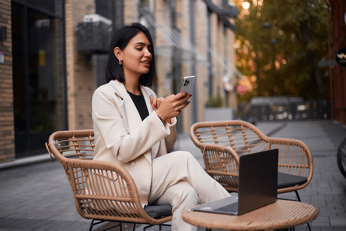    Трейдер получает прибыль в виде разницы между ценой покупки и продажи. Источник: Shutterstock