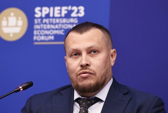    Павел Сниккарс