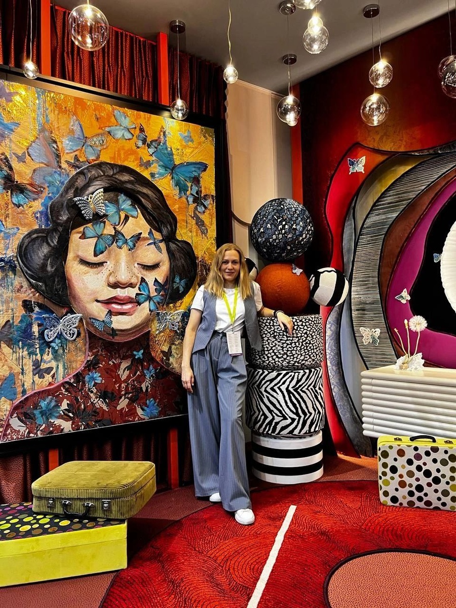 Ольга Межевова и Евгения Тхаголегова (Текстильная компания РИД и салон МЕЗОН И БЮРО) в Trend Rooms 2024 на Международной выставке домашнего текстиля, интерьерных тканей и материалов для декорирования Hometextile & Design в Москве.