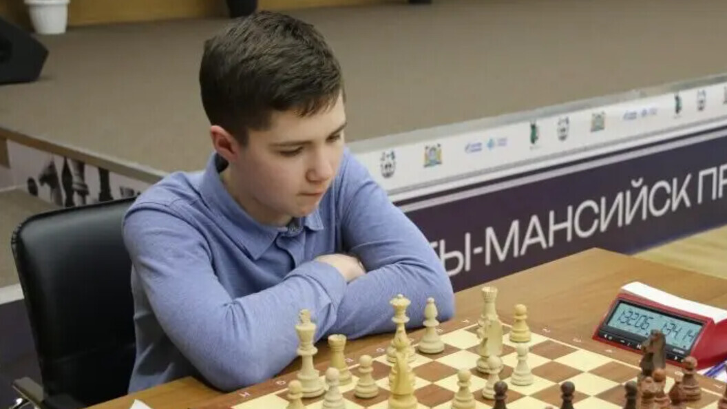 Российский шахматист Иван Землянский в возрасте 13 лет стал самым молодым гроссмейстером в истории России.