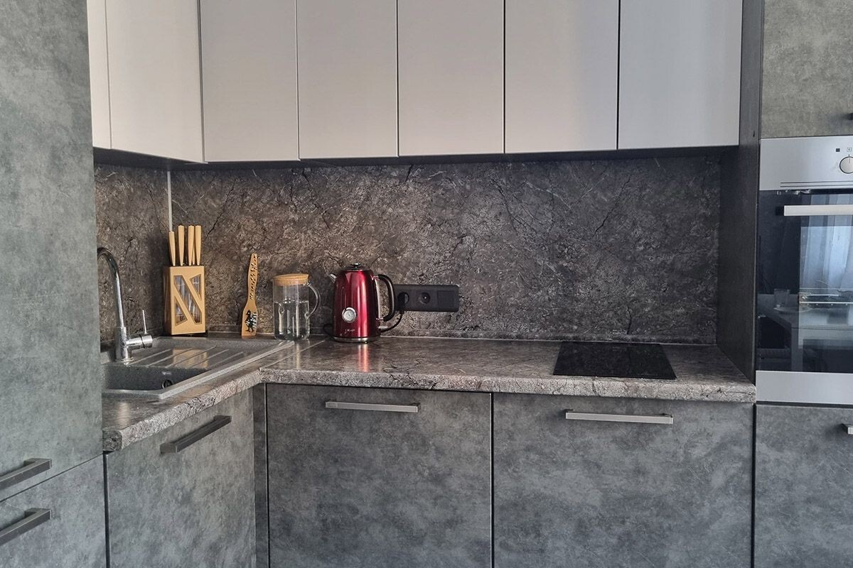 Здесь кухонный чайник выступает тем самым ярким акцентом. Источник: личный архив Евгении Проценко📷
