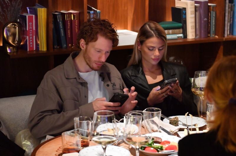    Никита Пресняков с женой Алёной. ФОТО: Komsomolskaya Pravda/Global Look Press