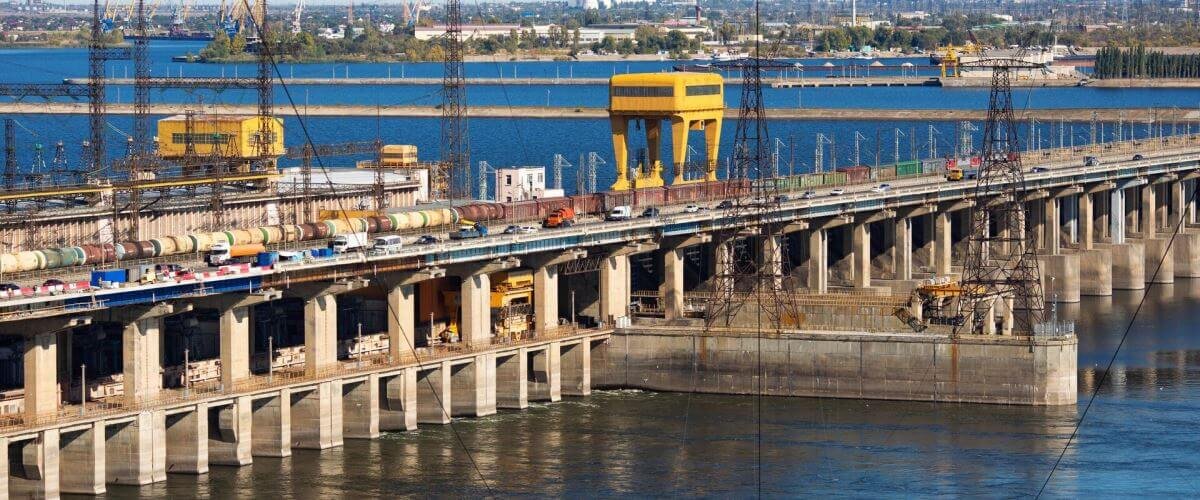 ОГРАНИЧЕНИЯ НА ПРОЕЗД БОЛЬШЕГРУЗОВ ЧЕРЕЗ ВОЛЖСКУЮ ГЭС ПРОДЛЕНЫ ДО КОНЦА ОКТЯБРЯ