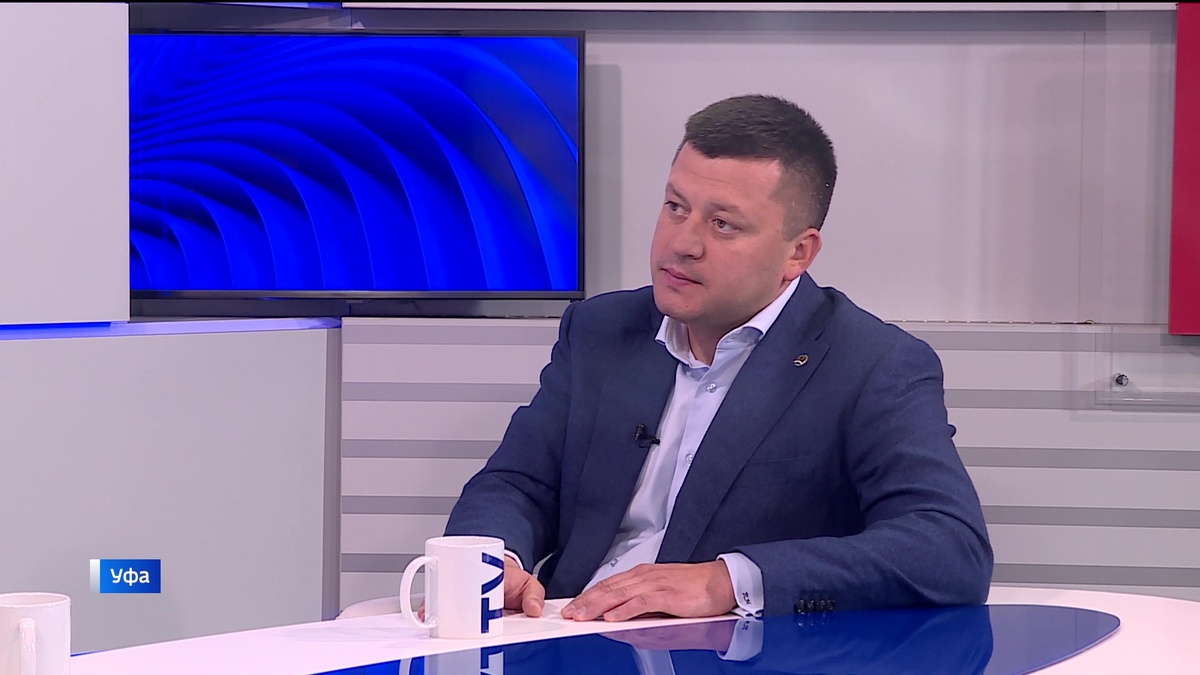    Мэр Уфы Ратмир Мавлиев рассказал о том, какие участки города из отремонтированных переделают