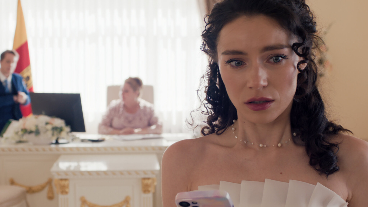 Кадр из сериала "Третье сентября"