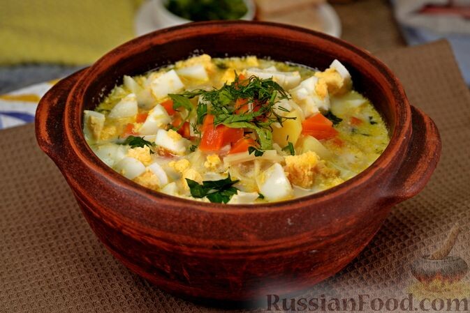 картофель, вермишель, лук репчатый, морковь, яйца, масло сливочное, соль, перец чёрный молотый, зелень, молоко