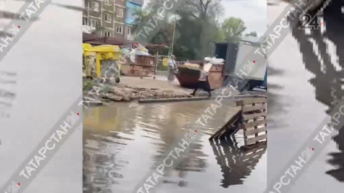 Скриншот из видеосюжета