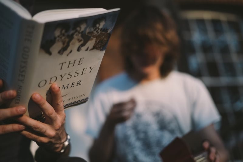 Источник фото для обложки: Tbel Abuseridze on Unsplash