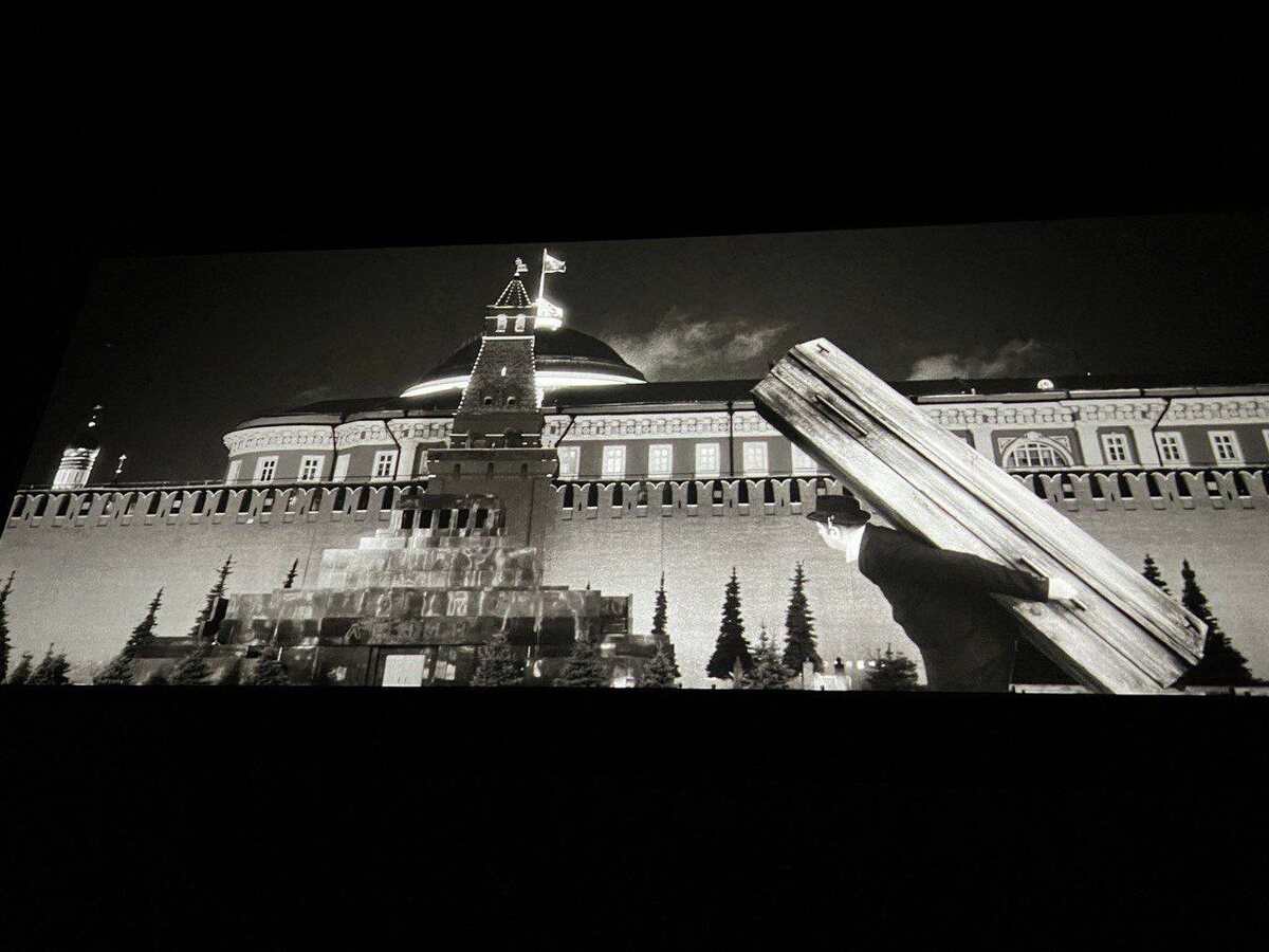 Фото: Спектакль "Самоубийца", МХТ им. Чехова/t.me/real_cultras/4782