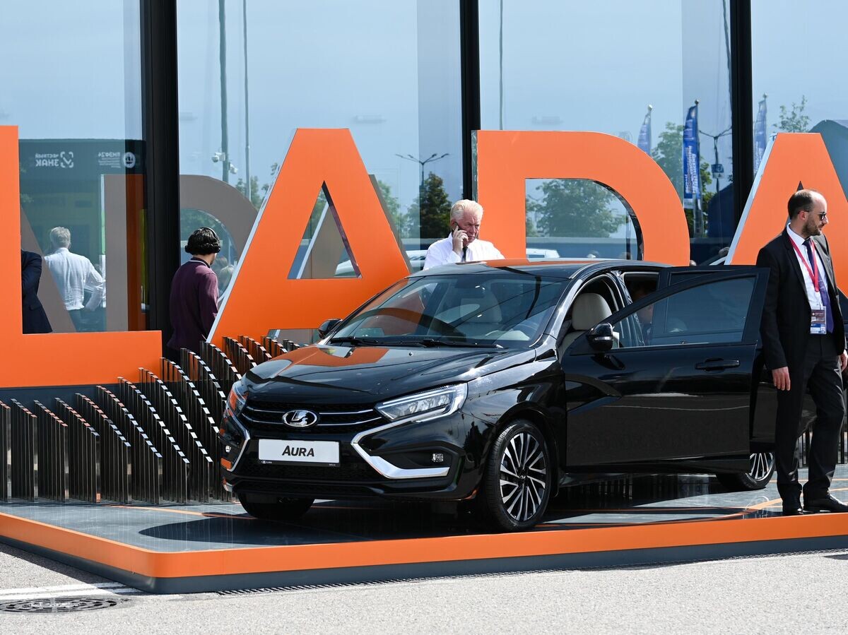   LADA Aura© РИА Новости . Сергей Бобылев