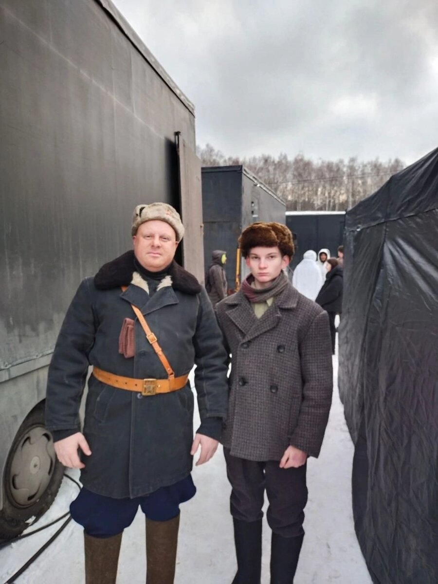 Кадры со съёмочной площадки сериала "Банда Зигзаг" .