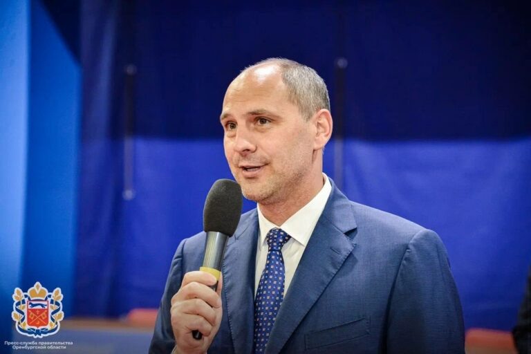    Денис Паслер открыл турнир на Кубок Губернатора по настольному теннису Кристина Просвиркина